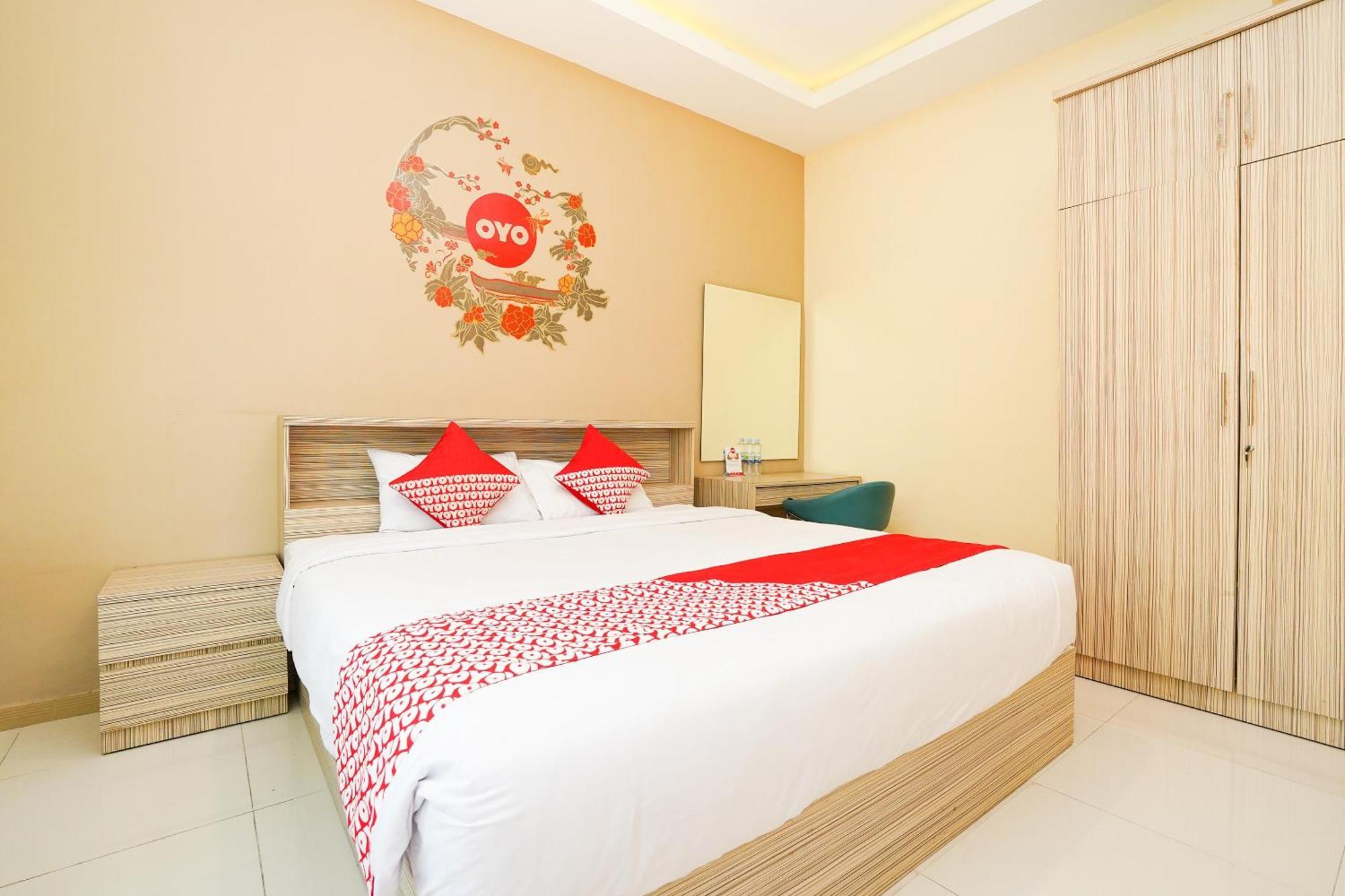 Super Oyo Capital O 175 K-60 Residence Сурабая Экстерьер фото